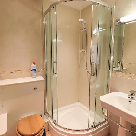 House Semesterbostad *