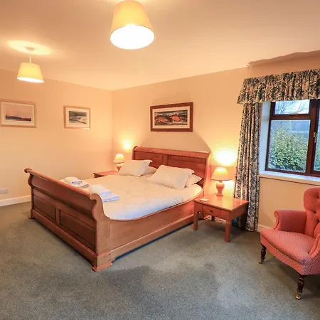 Semesterbostad House