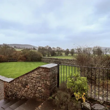 Semesterbostad House